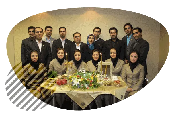 تصویری از حضور رویا در نمایشگاه های مختلف