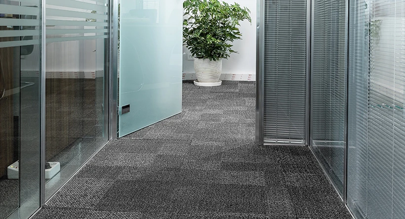 980312-008-820-x-445-004