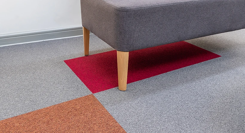 980208-001-820-x-445