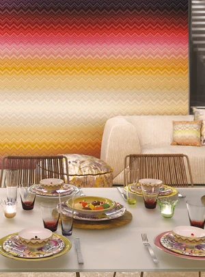 پوستر missoni در اتاق پذیرایی