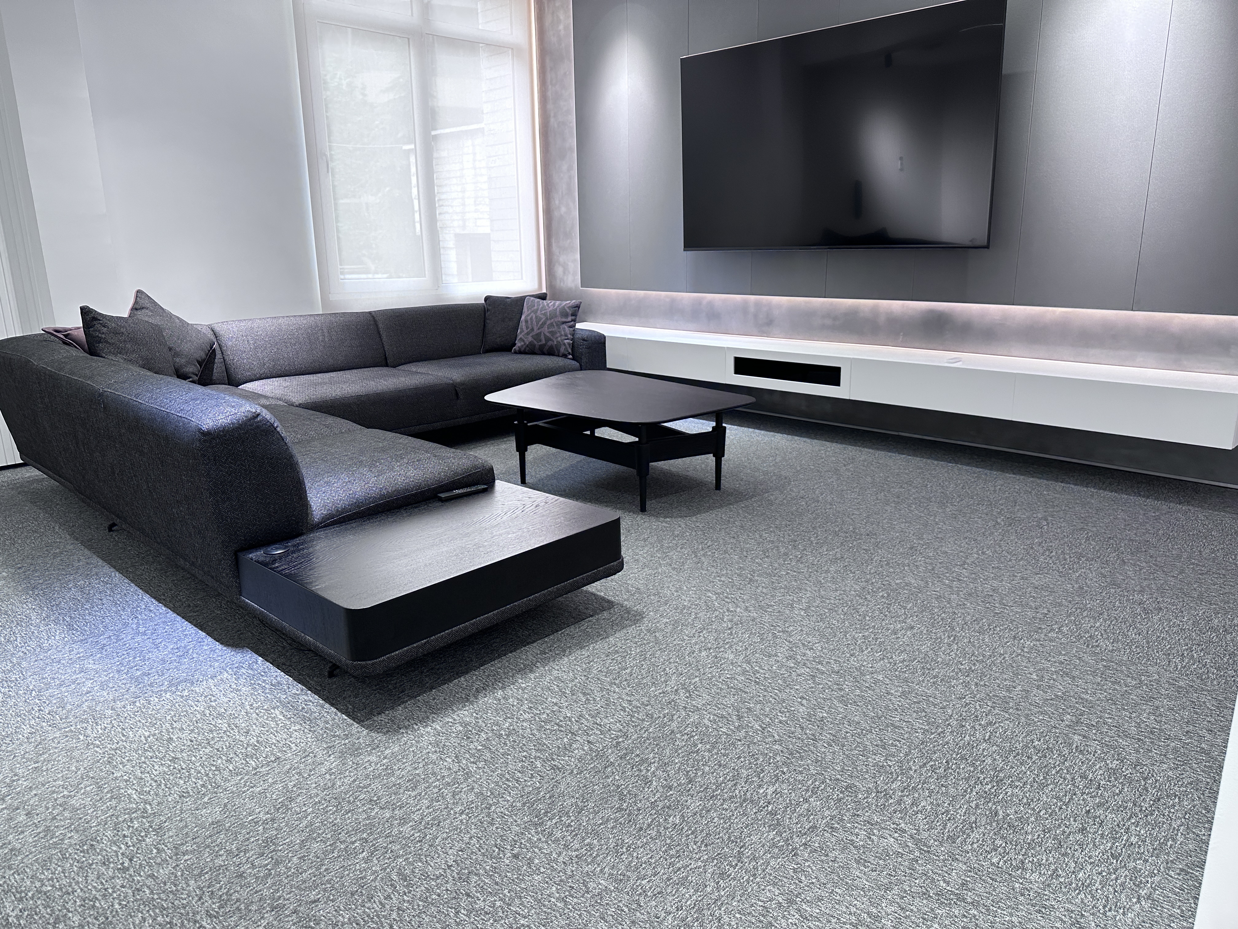 موکت اداری creative spark پروژه اسکوجم