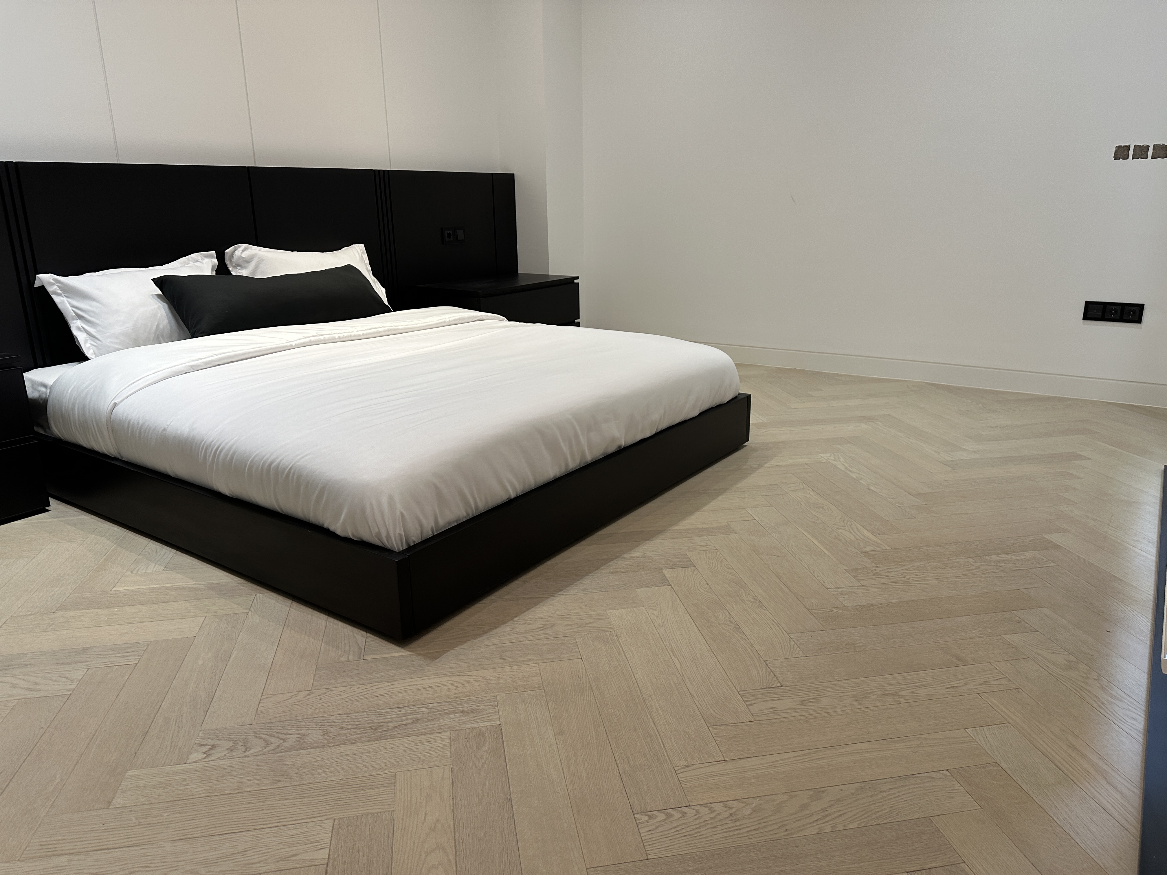 لیرا رزیدنس پاسداران