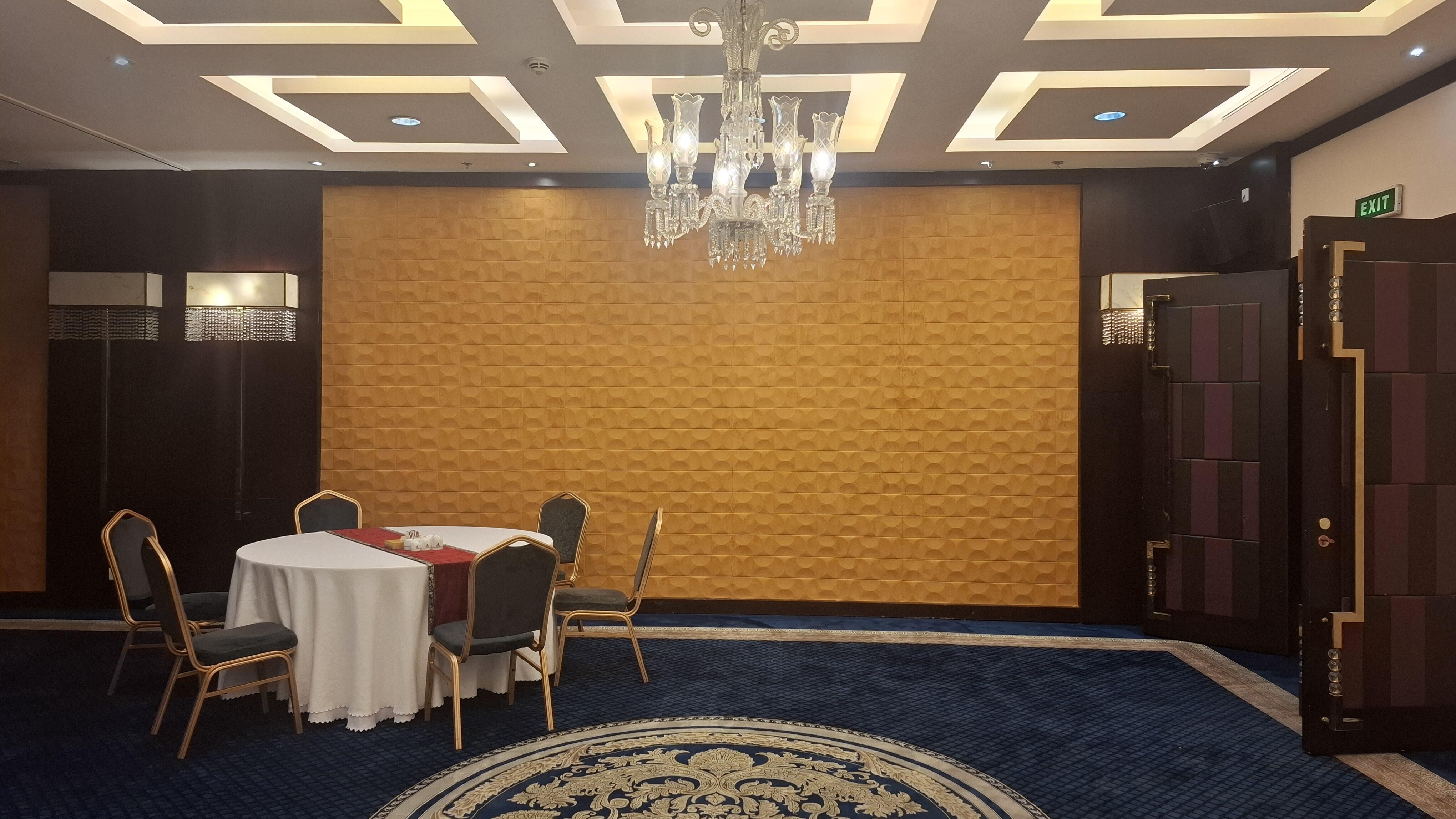 کاغذدیواری سه بعدی Velours Royale- هتل پارسیان آزادی